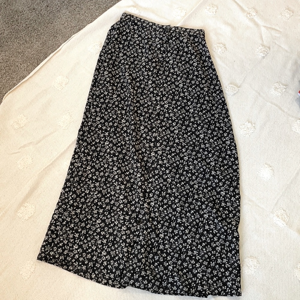 FLORAL SKIRT